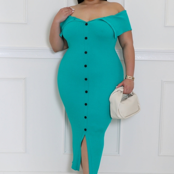 Elegant Off-Shoulder Teal Dress - Picture 3 of 4